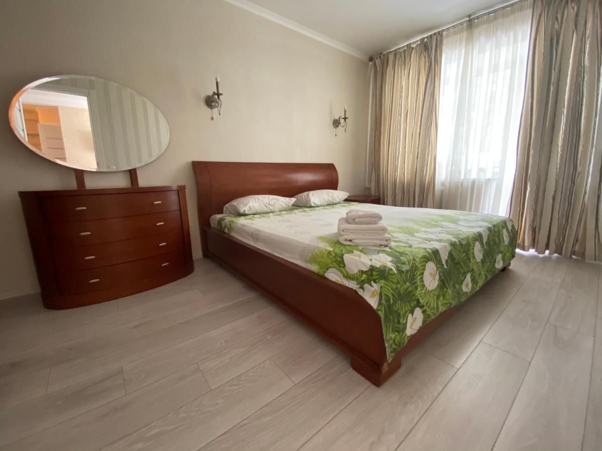 Apartment On Prospiekt Pobiedy 18 Kiev Eksteriør bilde